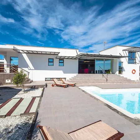 Oasis Villa Playa Blanca (Lanzarote)