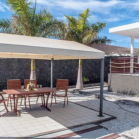 Oasis Πλάγια Μπλάνκα